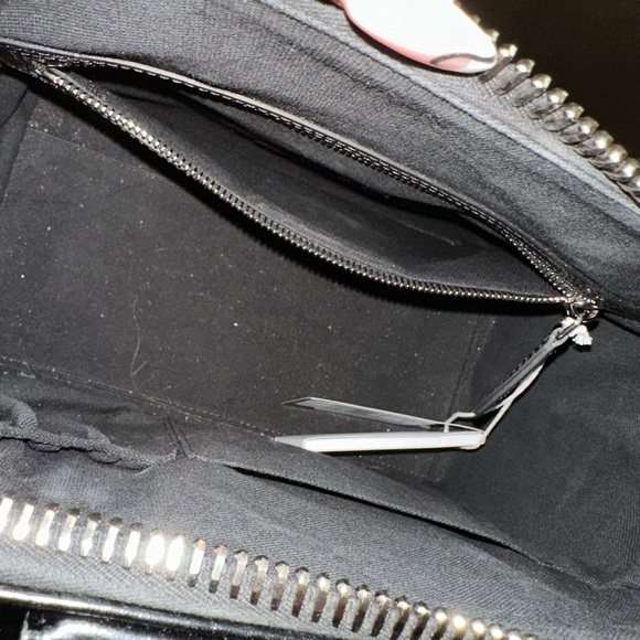 Authentic Small Antigona bag in Box leather - Picture 2 of 5